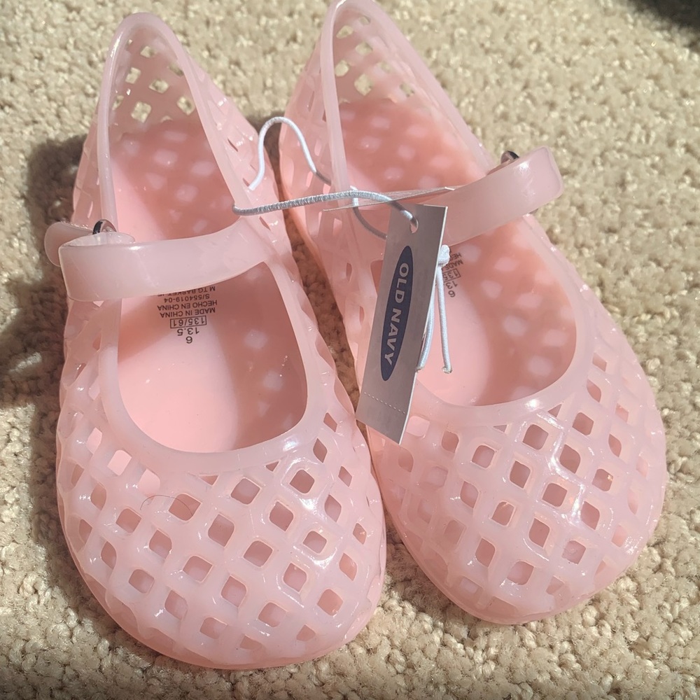 Old Navy Baby Pink Jellies 6T NWT